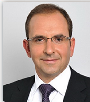 Eduard Karabelnikov Fachanwalt für Verkehrsrecht, Strafrecht, Arbeitsrecht. Rechtsanwalt / Адвокат в КАРЛСРУЭ и Штутгарте. Автодорожное, трудовое, уголовное, медицинское право