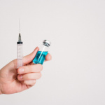 Вместо прививки от гриппа детям случайно ввели вакцину против короны